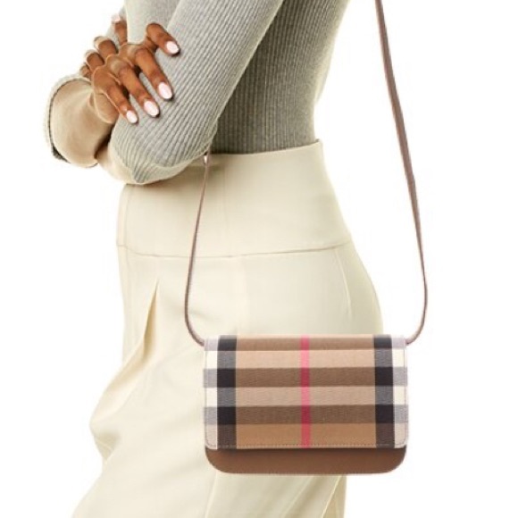 ✨💎 BNWT 💎✨ BURBERRY Madison 2-way Crossbody! - Picture 1 of 9